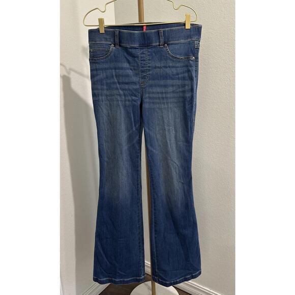 Spanx Flare Jeans - Vintage Indigo Denim  Size Large - Picture 1 of 5